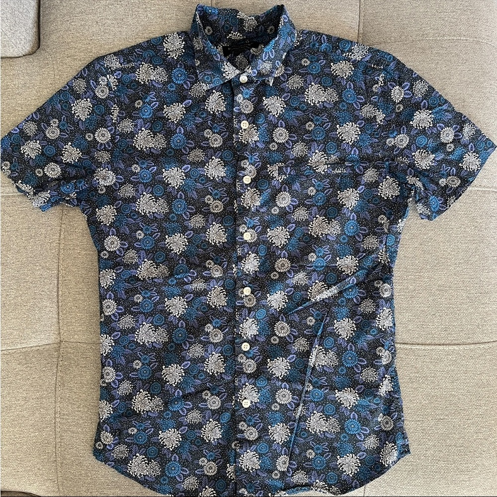 Banana Republic Floral Button Shirt Small